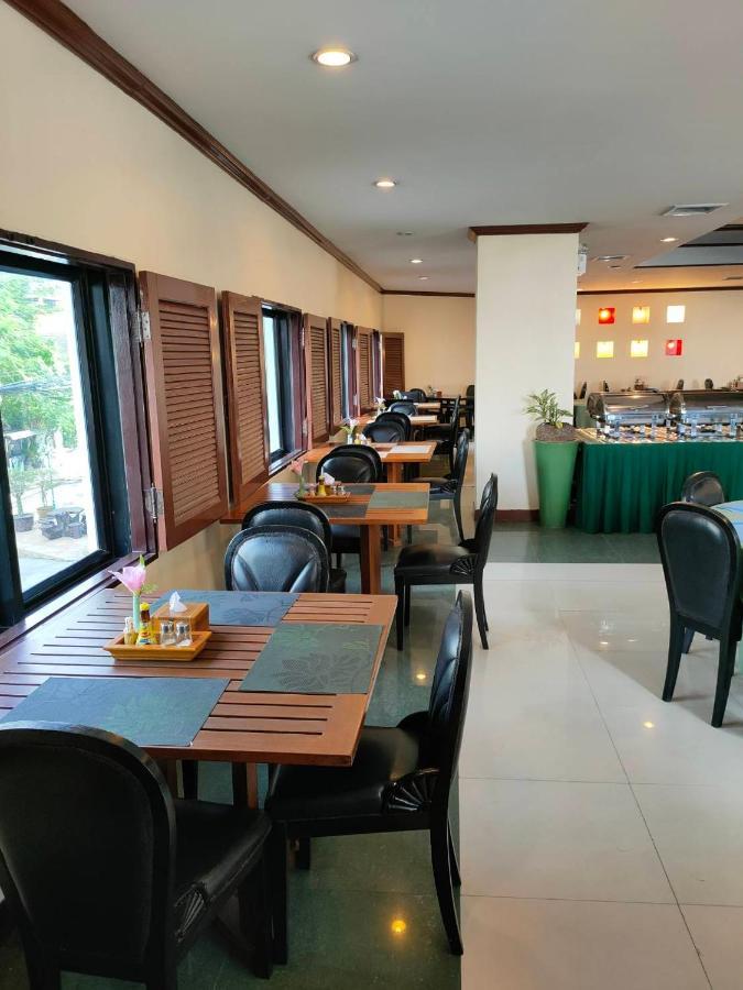 Mike Beach Resort Pattaya Exterior foto
